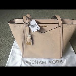Michael Kors size m  tote